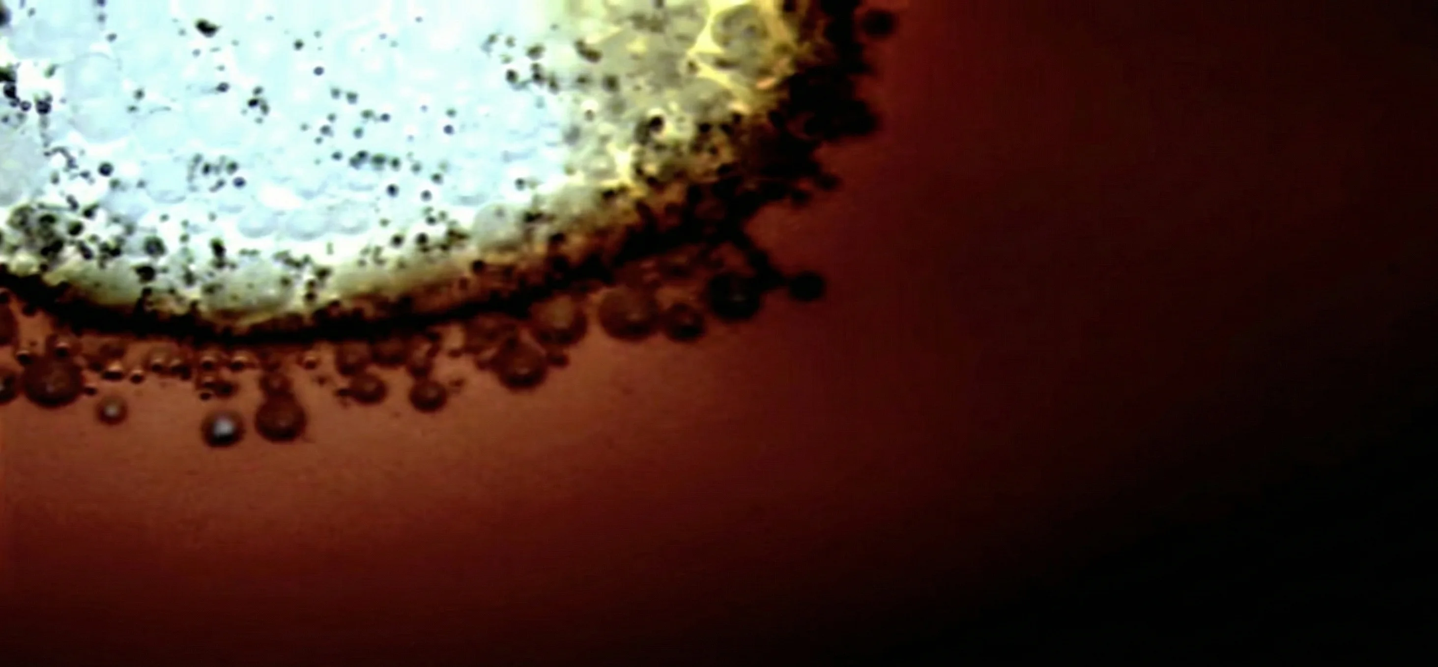 Abstrakte Darstellung von Überlastung und Kontrollverlust